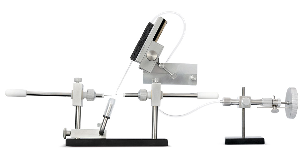 The capillary is attached to the apparatus for instrumental insemination